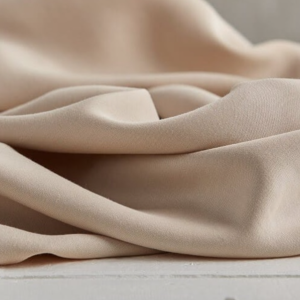 vai-chong-nhan-nao-tot-mac-dep-khong-can-ui-nhieu